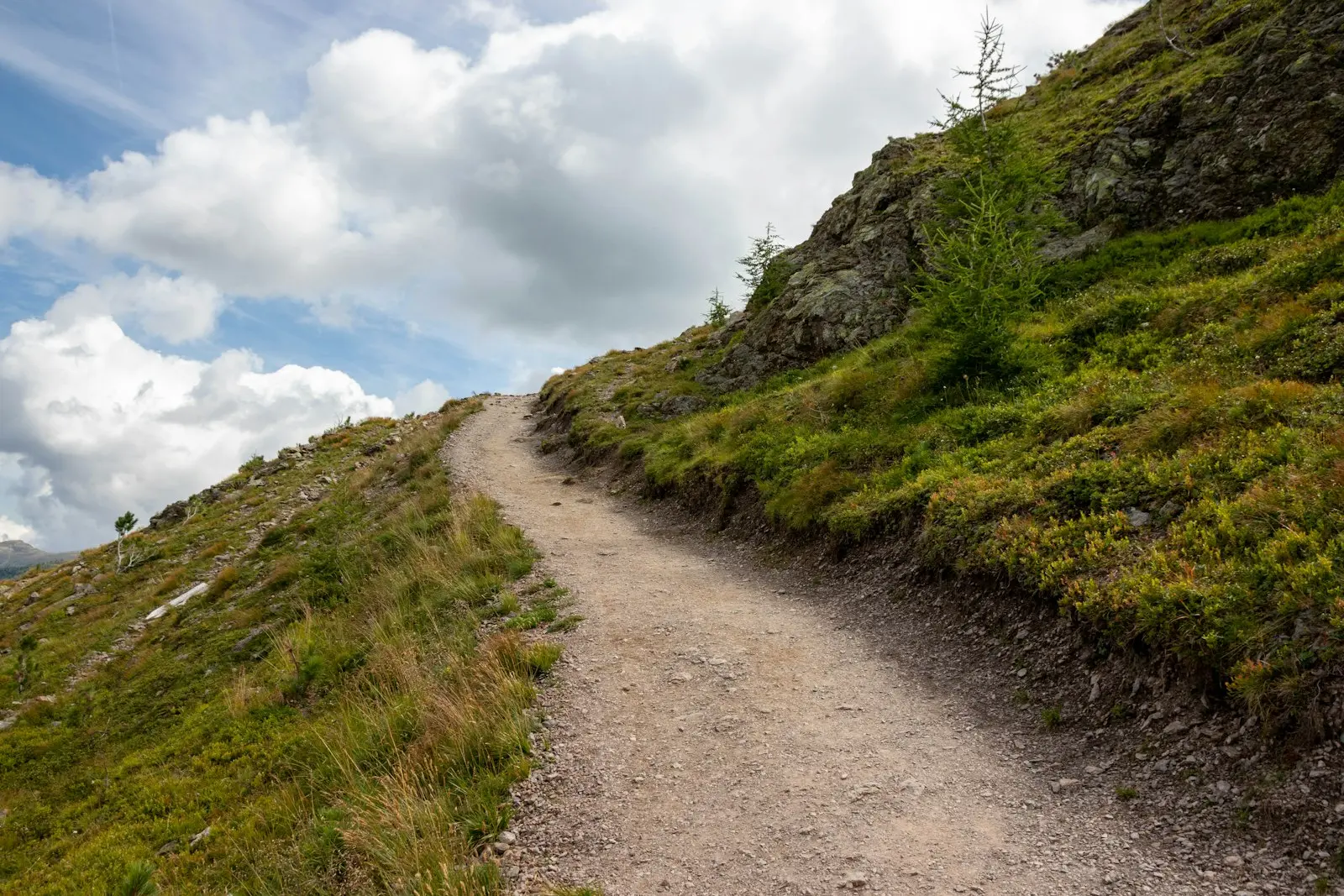 Sunnenseit'n Weg – Wanderung im Stubaital, Tirol